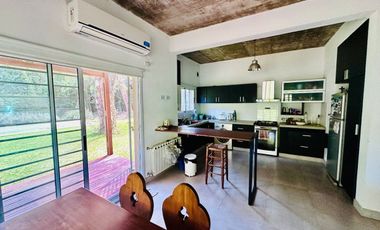 Venta Casa 4 ambientes, PILETA El Pato Berazategui