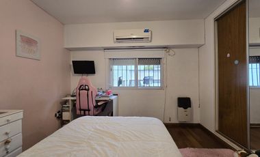 DUPLEX 3 AMBIENTES EN VENTA EN AVELLANEDA COCHERA