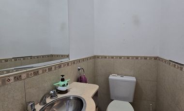 DUPLEX 3 AMBIENTES EN VENTA EN AVELLANEDA COCHERA