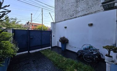 DUPLEX 3 AMBIENTES EN VENTA EN AVELLANEDA COCHERA