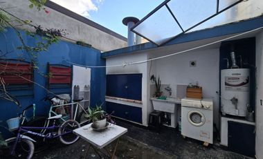 DUPLEX 3 AMBIENTES EN VENTA EN AVELLANEDA COCHERA