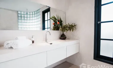 12 Bedroom Hotel for sale in Seminyak, Bali