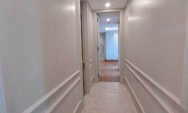 Di Sewa Apartment kemang village residence