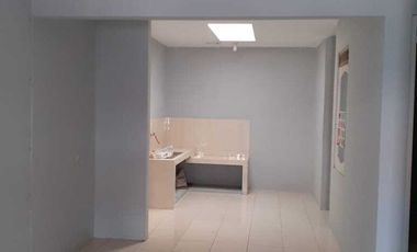 DISEWAKAN RUMAH RAPI CLUSTER UBUD KENCANA, KARAWACI