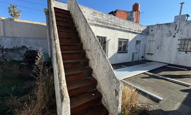 PH en la mejor Zona de Banfield Oeste ideal inversor