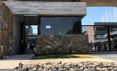 Dpto 3 dorm 2 cocheras- Bosques de Maipu