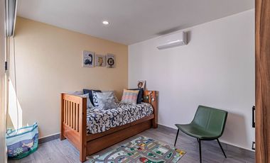 Casa de 3 recámaras con Roof Garden y Alberca en Sierra Santa Fe, Xohitepec, Mor.