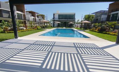 Casa de 3 recámaras con Roof Garden y Alberca en Sierra Santa Fe, Xohitepec, Mor.