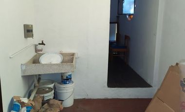 Casa sola con 4 recamaras con alberca en Burgos Cuernavaca, Temixco, Mor.