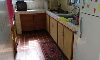 Casa sola con 4 recamaras con alberca en Burgos Cuernavaca, Temixco, Mor.