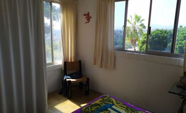 Casa sola con 4 recamaras con alberca en Burgos Cuernavaca, Temixco, Mor.