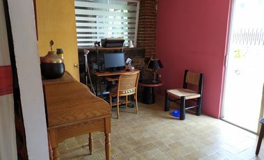 Casa sola con 4 recamaras con alberca en Burgos Cuernavaca, Temixco, Mor.