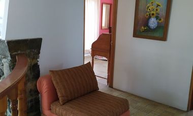 Casa sola con 4 recamaras con alberca en Burgos Cuernavaca, Temixco, Mor.