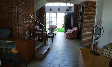 Casa sola con 4 recamaras con alberca en Burgos Cuernavaca, Temixco, Mor.