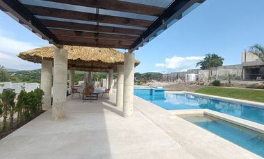 Preventa de casa nueva de 3 recamaras con Roof Garden y alberca en residencial Terra Rio, Santa Fe, Xochitepec, Mor.