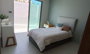 Preventa de casa nueva de 3 recamaras con Roof Garden y alberca en residencial Terra Rio, Santa Fe, Xochitepec, Mor.