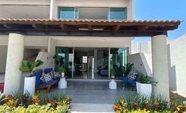 Preventa de casa nueva de 3 recamaras con Roof Garden y alberca en residencial Terra Rio, Santa Fe, Xochitepec, Mor.