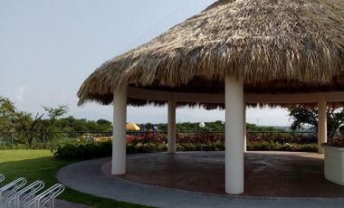 Se vende casa de tres recámaras, modelo Amatista, en área  de alberca, en Real Santa Fe Residencial, Xochitepec, Mor.