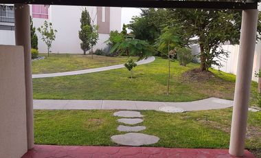 Se vende casa de tres recámaras, modelo Amatista, en área  de alberca, en Real Santa Fe Residencial, Xochitepec, Mor.