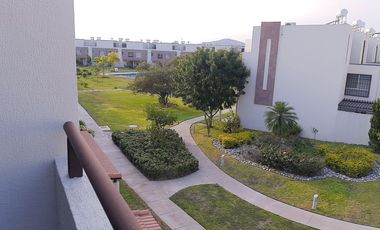 Se vende casa de tres recámaras, modelo Amatista, en área  de alberca, en Real Santa Fe Residencial, Xochitepec, Mor.