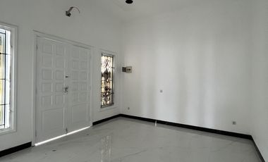 Disewakan Cepat Rumah Besar Hook 2Lt Full Renovasi MULYOSARI Mulyorejo