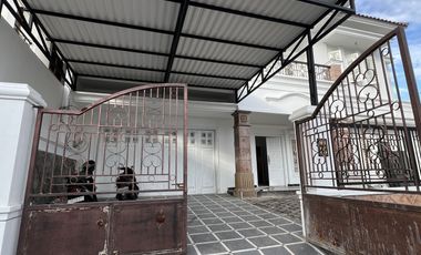 Disewakan Cepat Rumah Besar Hook 2Lt Full Renovasi MULYOSARI Mulyorejo