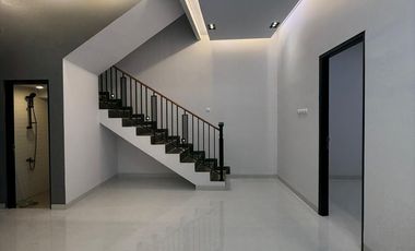 Rumah dalam townhouse pejaten pasar minggu