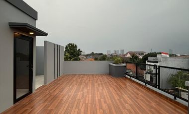 Rumah dalam townhouse pejaten pasar minggu