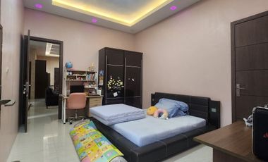 Rumah Pekarangan Luas Dekat Mall SKA& Eka Hospital