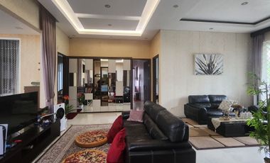 Rumah Pekarangan Luas Dekat Mall SKA& Eka Hospital