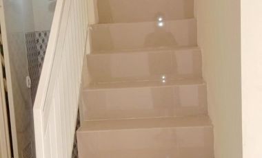 DISEWAKAN RUMAH BARU GRESS 2 LANTAI  ALANA CEMANDI, SEDATI, SIDOARJO