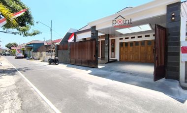 Rumah Mewah Klasik Lux Luas  Baru 1 Lt di Sumber dekat Manahan Solo