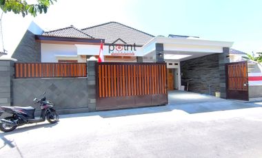 Rumah Mewah Klasik Lux Luas  Baru 1 Lt di Sumber dekat Manahan Solo