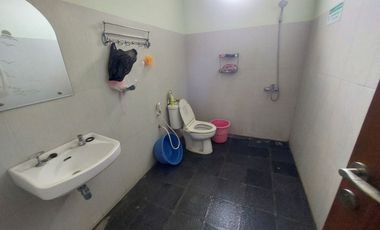 Rumah Mewah Luas Klasik Jati di Tengah Kota Solo