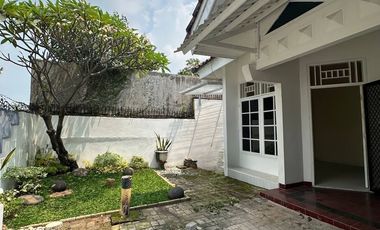 Disewakan Rumah Asri Komplek Cipinang Indah Jakarta Timur