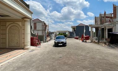 PERUMAHAN JOHAR MANSION UNIT POJOK A7 DENGAN PRIVAT POOL DI BANYURADEN