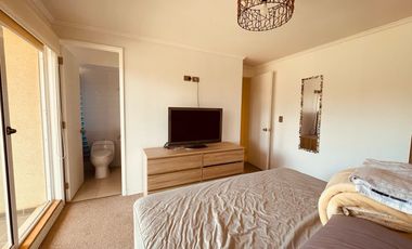 Soleado departamento en arriendo por año corrido