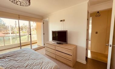 Soleado departamento en arriendo por año corrido