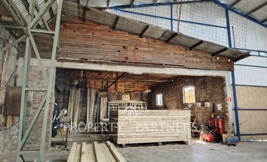 Amplio local comercial en pleno centro