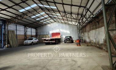 Amplio local comercial en pleno centro