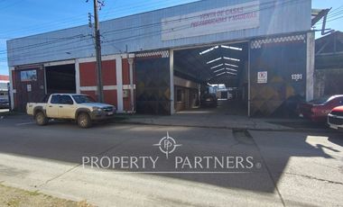 Amplio local comercial en pleno centro