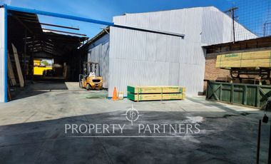 Amplio local comercial en pleno centro