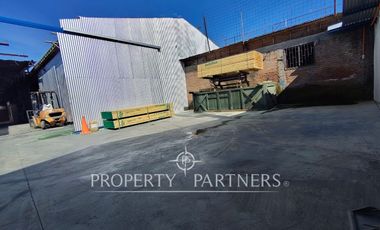 Amplio local comercial en pleno centro