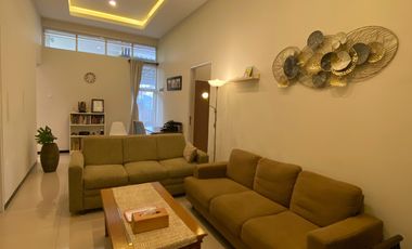 JUAL CEPAT, rumah bagus tengah kota Subang