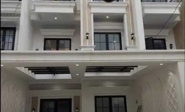 Rumah Baru 3 lantai Dalam Townhouse Besar Jagakarsa Jakarta Selatan