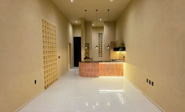 CASA EN VENTA 1 PLANTA, 3 RECÁMARAS, 2 BAÑOS, COCHERA PARA 2 AUTOS