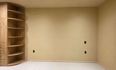 CASA EN VENTA 1 PLANTA, 3 RECÁMARAS, 2 BAÑOS, COCHERA PARA 2 AUTOS