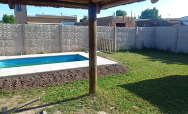 VENDE TERRENO CON PILETA EN SOLDINI