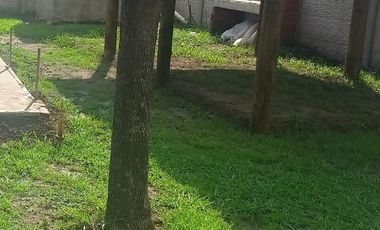 VENDE TERRENO CON PILETA EN SOLDINI