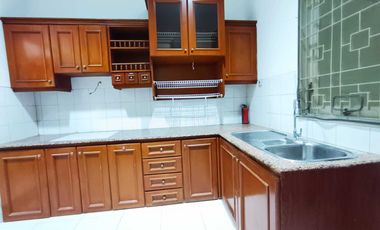 Disewakan Rumah Baru Renovasi 5 Kamar Gading Kirana